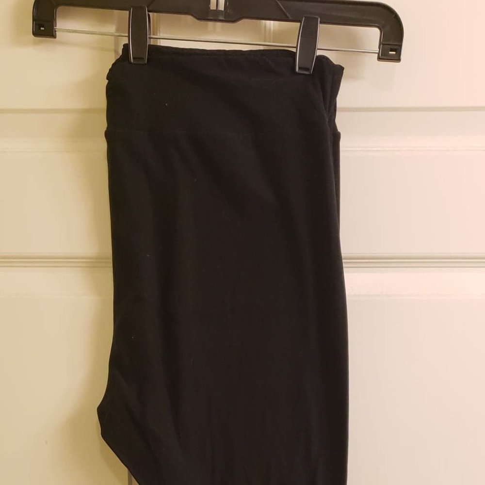 LuLaRoe Black Leggings, Size TC2